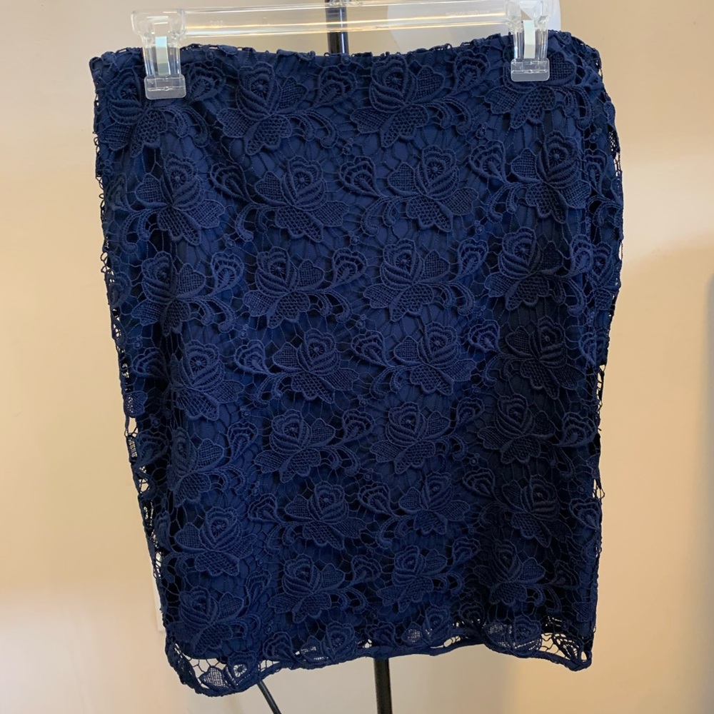 Women’s Elegant Navy Lace Mini Skirt